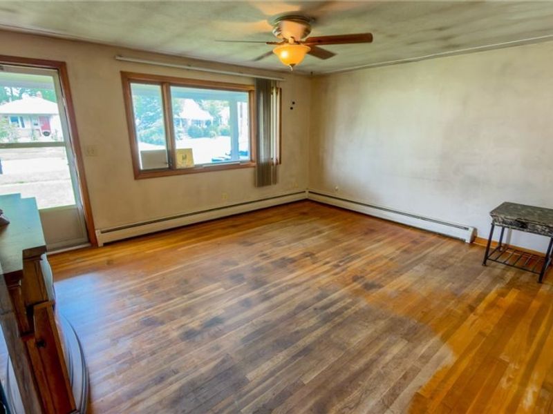 919 W 23rd Street, Lorain, OH 44052 Photo 5