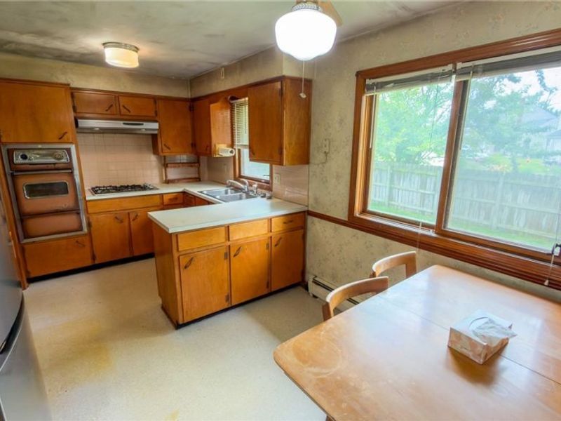 919 W 23rd Street, Lorain, OH 44052 Photo 9