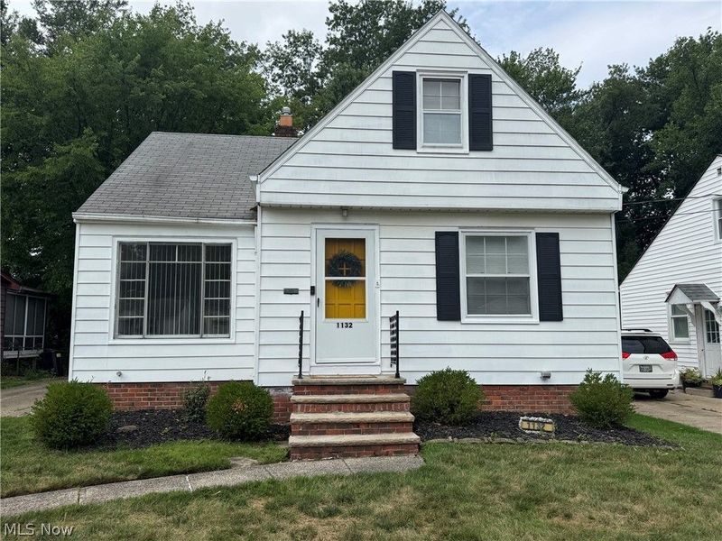 1132 Gordon Road, Lyndhurst, OH 44124 Photo 1