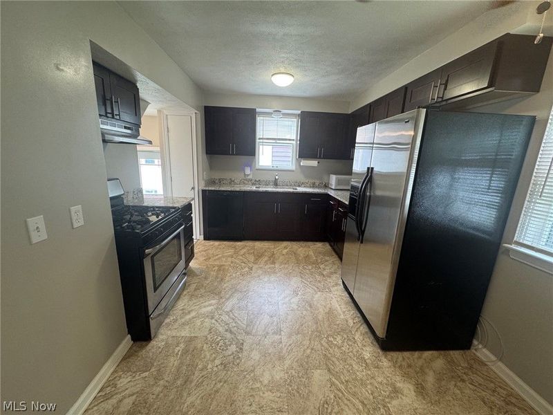 1132 Gordon Road, Lyndhurst, OH 44124 Photo 12