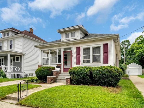 704 Belmont AVENUE, Racine, WI 53405