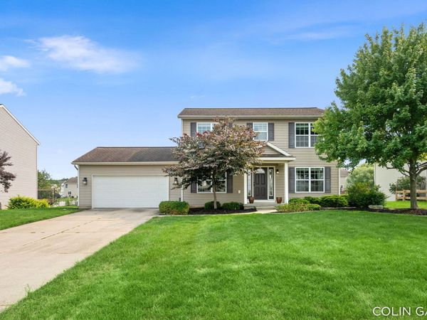 1654 Sunny Glen Drive SE, Caledonia, MI 49316