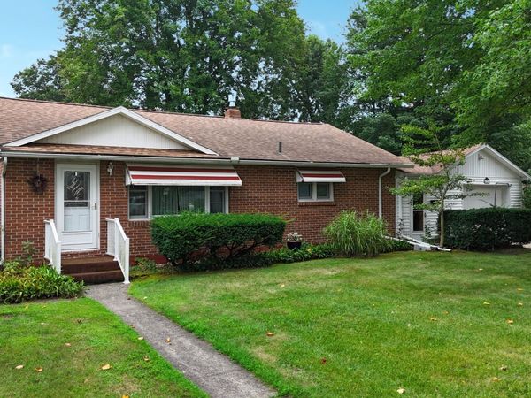 624 Helena Street, Dowagiac, MI 49047