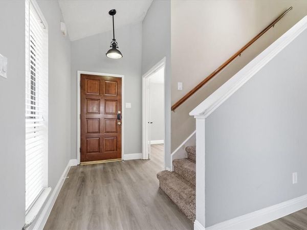 2909 Menlo Park Lane, Carrollton, TX 75007