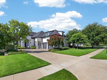 5417 Huntly Drive, Fort Worth, TX 76109