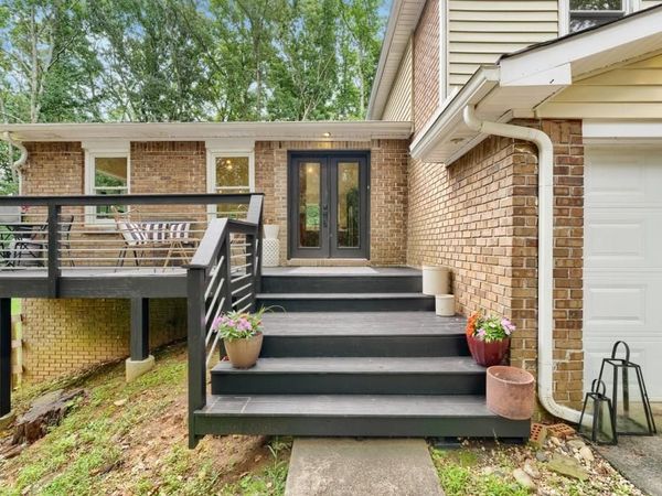 118 Glenell Drive , Woodstock, GA 30189