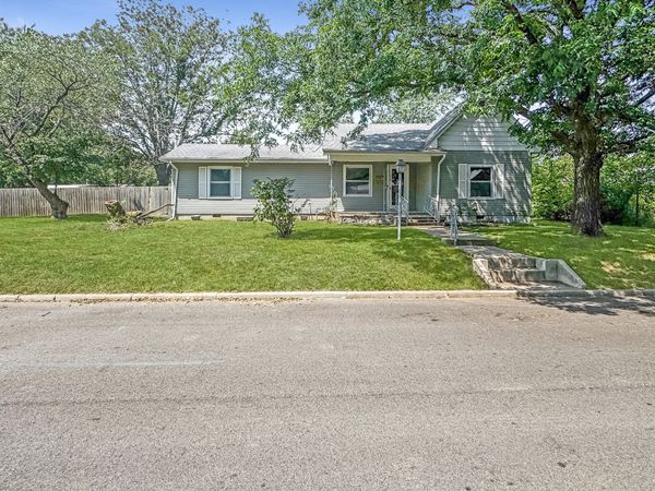 716 Campbell Street, Webb City, MO 64870