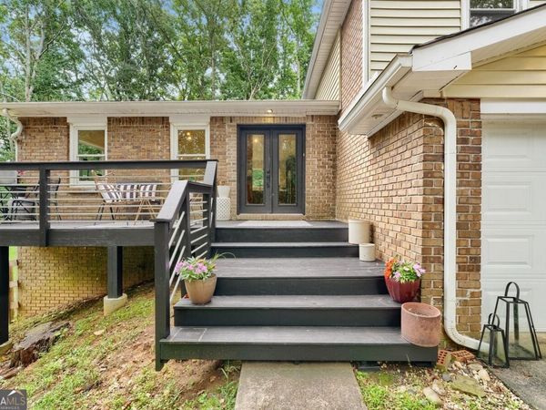 118 Glenell Drive, Woodstock, GA 30189