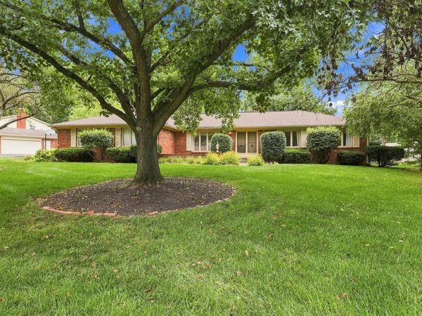 11105 Wood Court , Carmel, IN 46033