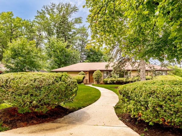254 Wing Park Boulevard , Elgin, IL 60123