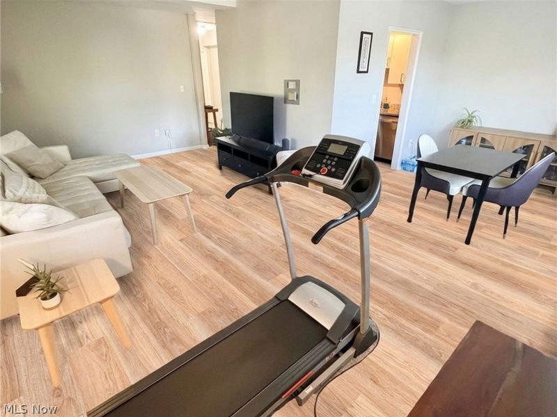 11820 Edgewater Drive, Unit 322, Lakewood, OH 44107 Photo 6