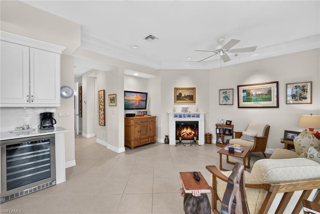 1600 Star Point Ln, Unit 2-201, Naples, FL 34112 Photo