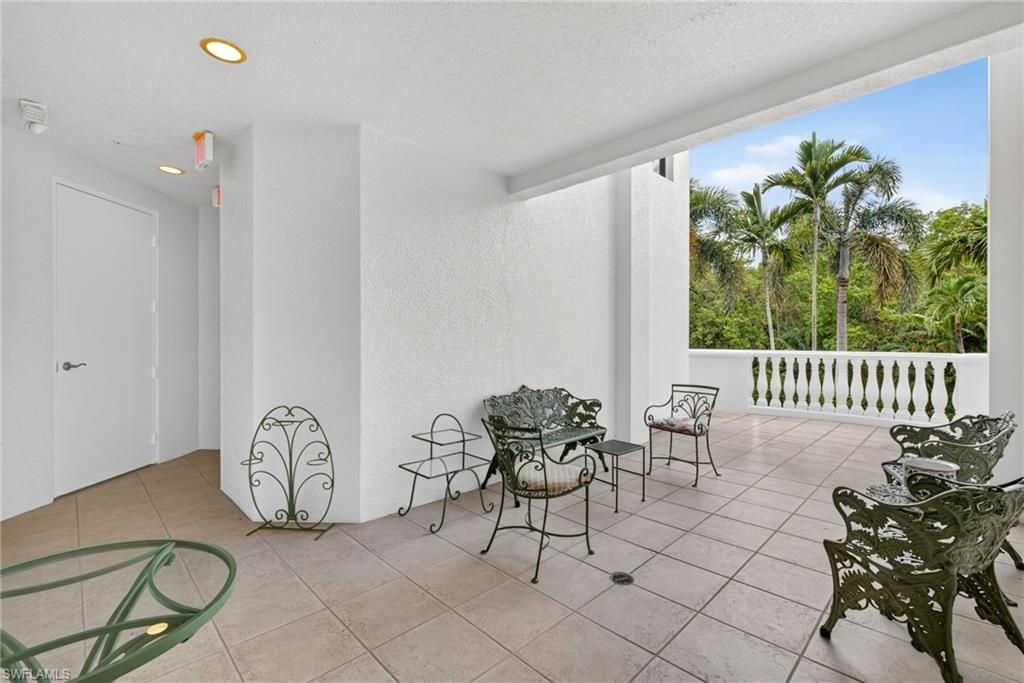 1600 Star Point Ln, Unit 2-201, Naples, FL 34112 Photo
