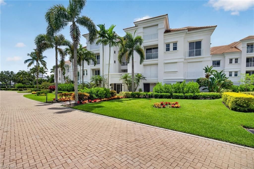 1600 Star Point Ln, Unit 2-201, Naples, FL 34112 Photo