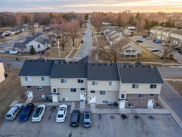 215 Jewel Drive, Ames, IA 50010