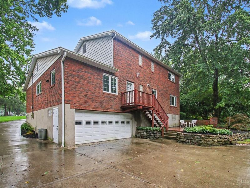 6581 Minnewaukan Drive, Madeira, OH 45243 Photo 23