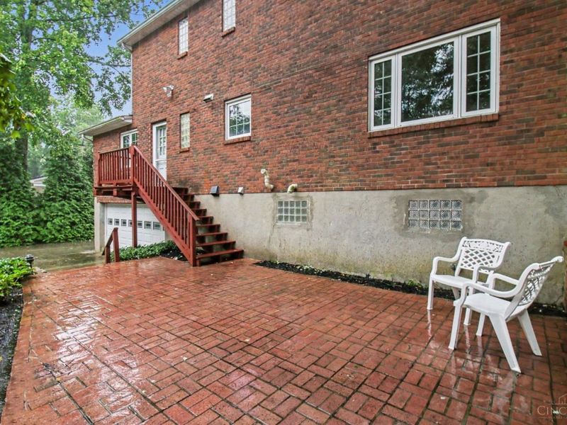 6581 Minnewaukan Drive, Madeira, OH 45243 Photo 24