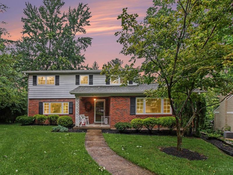 6581 Minnewaukan Drive, Madeira, OH 45243 Photo 3