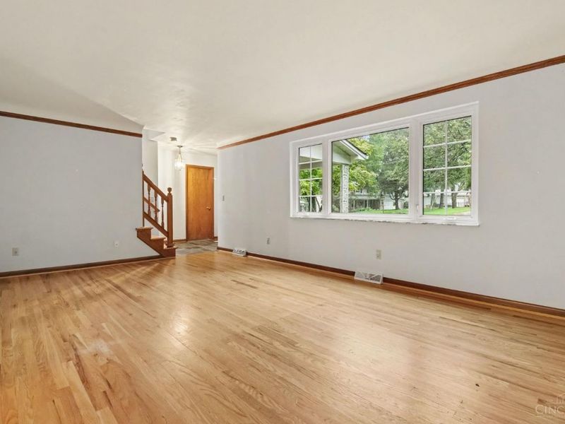 6581 Minnewaukan Drive, Madeira, OH 45243 Photo 4