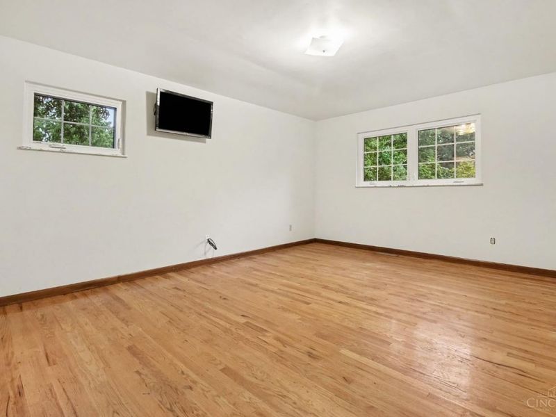 6581 Minnewaukan Drive, Madeira, OH 45243 Photo 9