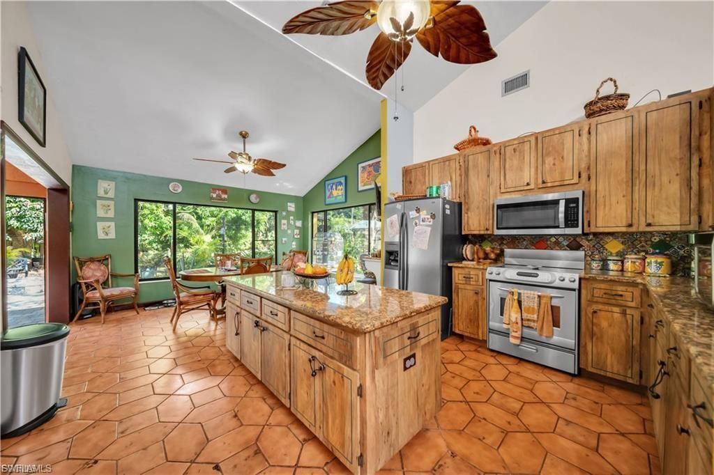 184 W Mariana Ave, North Fort Myers, FL 33903 Photo