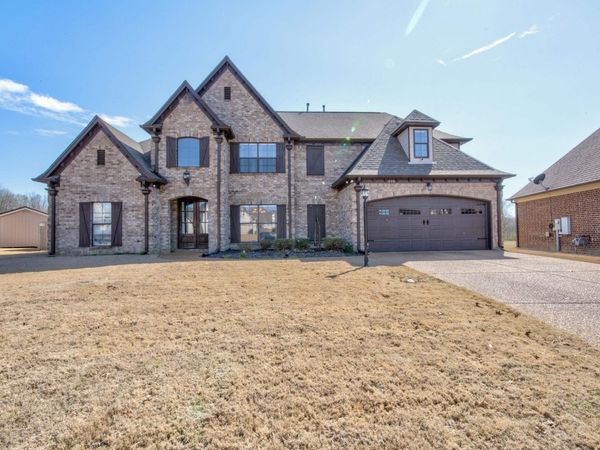 310 MISTY FIELDS CV S, Oakland, TN 38060