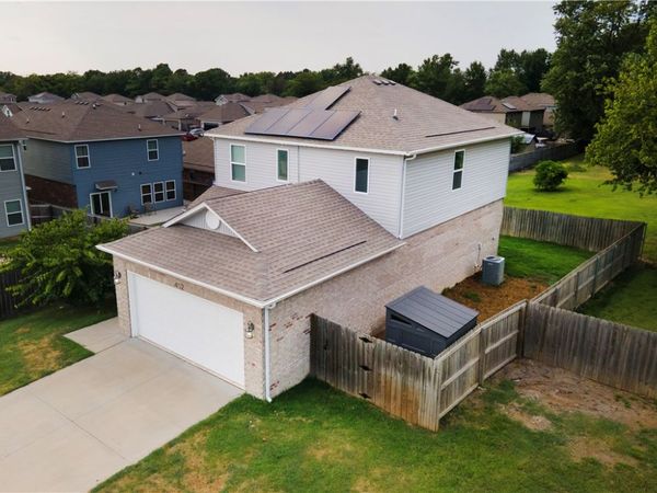 452 Bluebonnet Avenue, Lowell, AR 72745