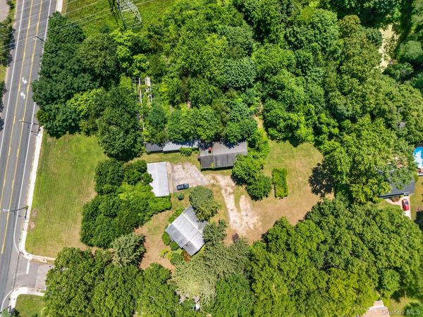 39 Seaman Neck Road , Unit 39, Dix Hills, NY 11746