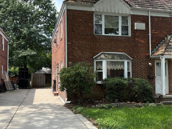 7518 197th Street, Fresh Meadows, NY 11366