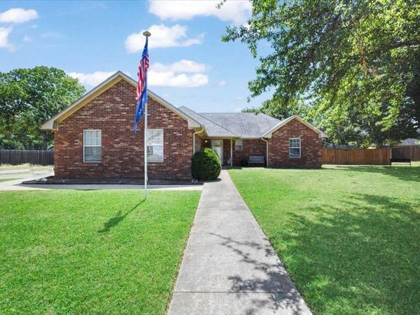 5418 Roadrunner, Durant, OK 74701