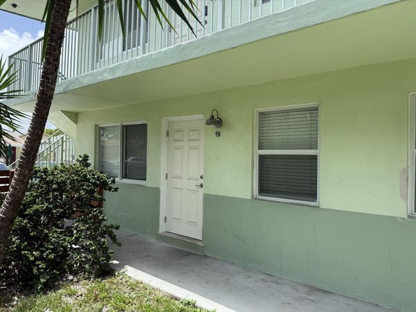 1118 N H Street, Unit 14, Lake Worth Beach, FL 33460
