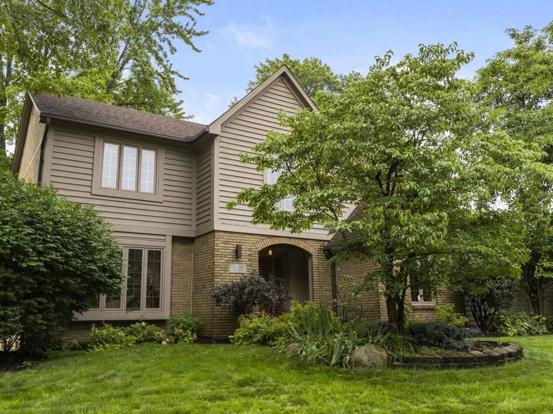 1235 Crooked Tree Court, Westerville, OH 43081 Photo 2
