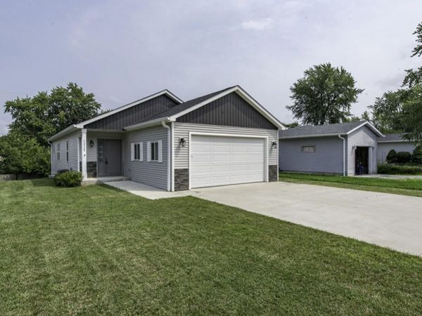 12123 222nd Ave, Salem Lakes, WI 53104