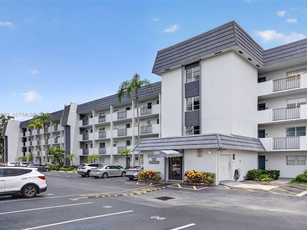 6080 NW 44th St , Unit 410, Lauderhill, FL 33319