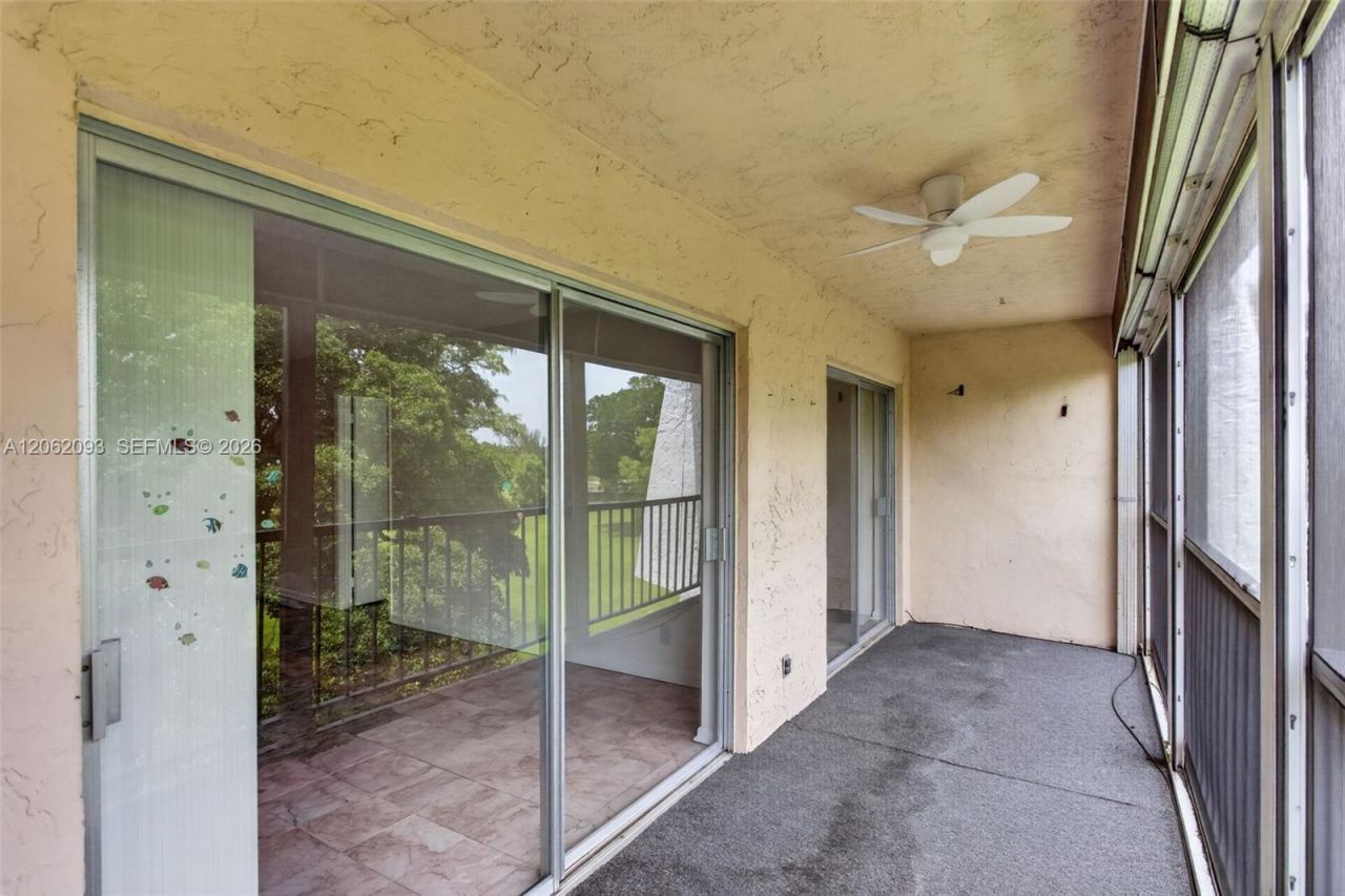 6080 NW 44th St , Unit 410, Lauderhill, FL 33319 Photo
