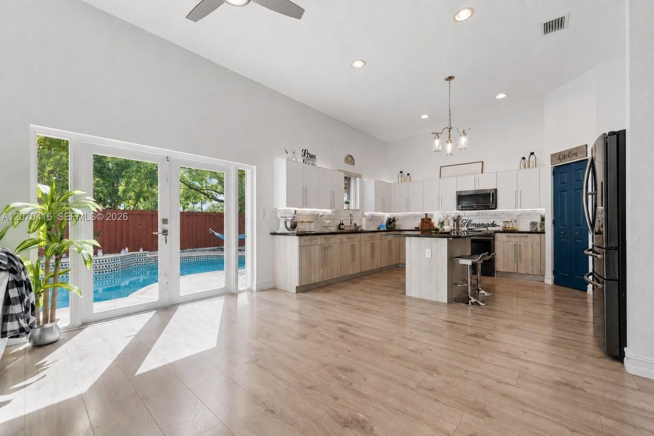 2006 NE 38th Rd , Homestead, FL 33033 Photo