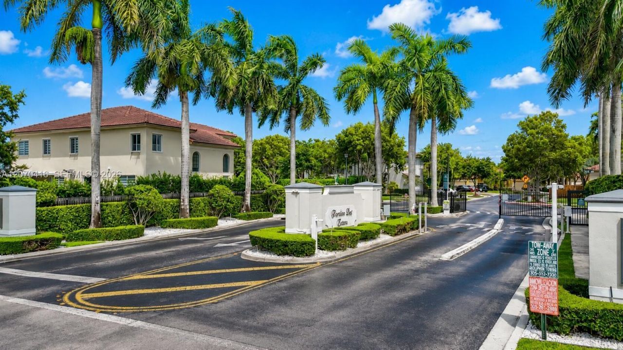 2006 NE 38th Rd , Homestead, FL 33033 Photo
