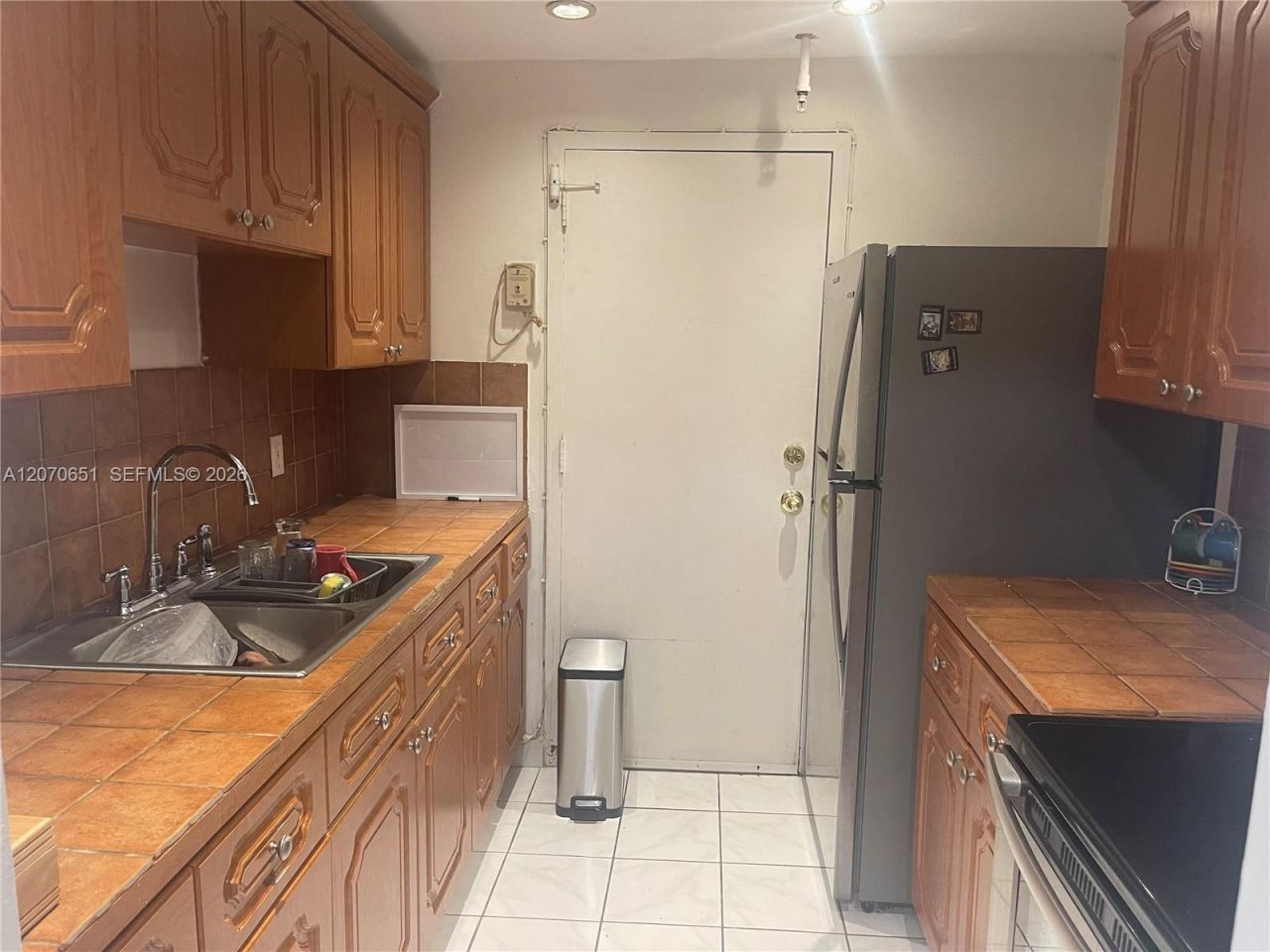2350 NE 135th St , Unit 403, North Miami, FL 33181 Photo