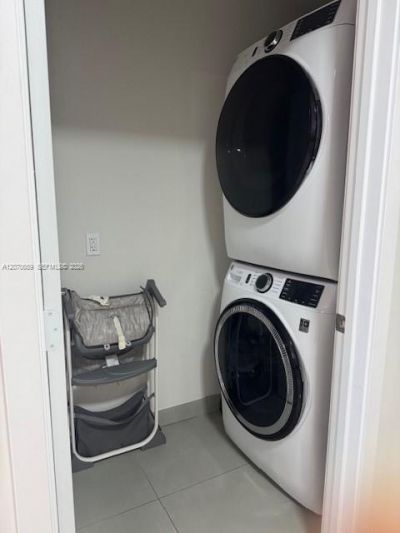 19380 NE 26 Ave , Unit 304, Miami, FL 33180 Photo