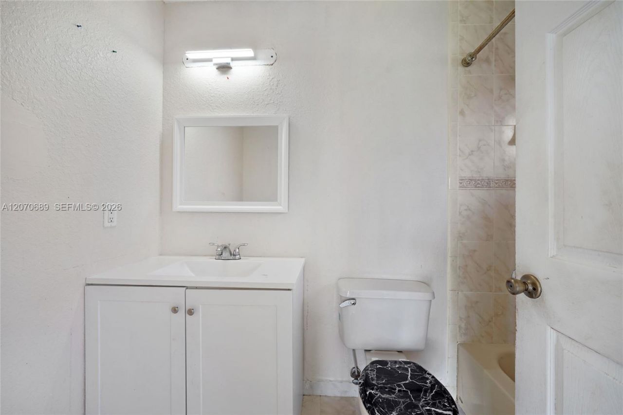 1714 NW 204th St , Miami Gardens, FL 33056 Photo
