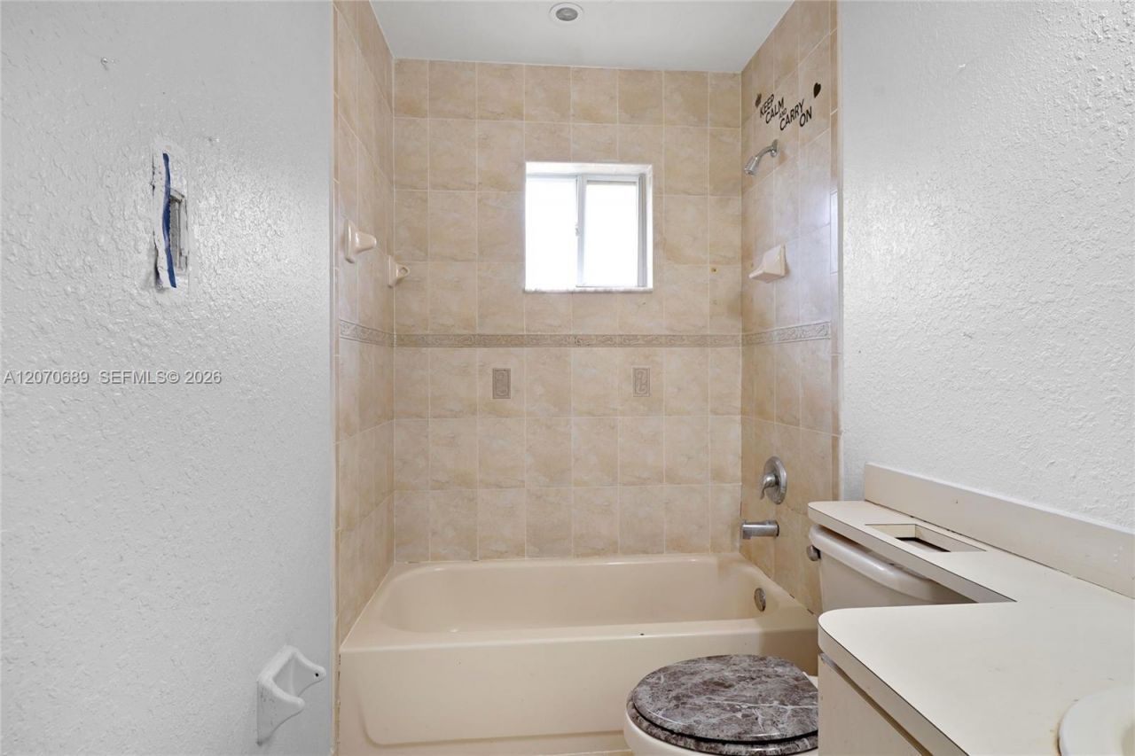 1714 NW 204th St , Miami Gardens, FL 33056 Photo