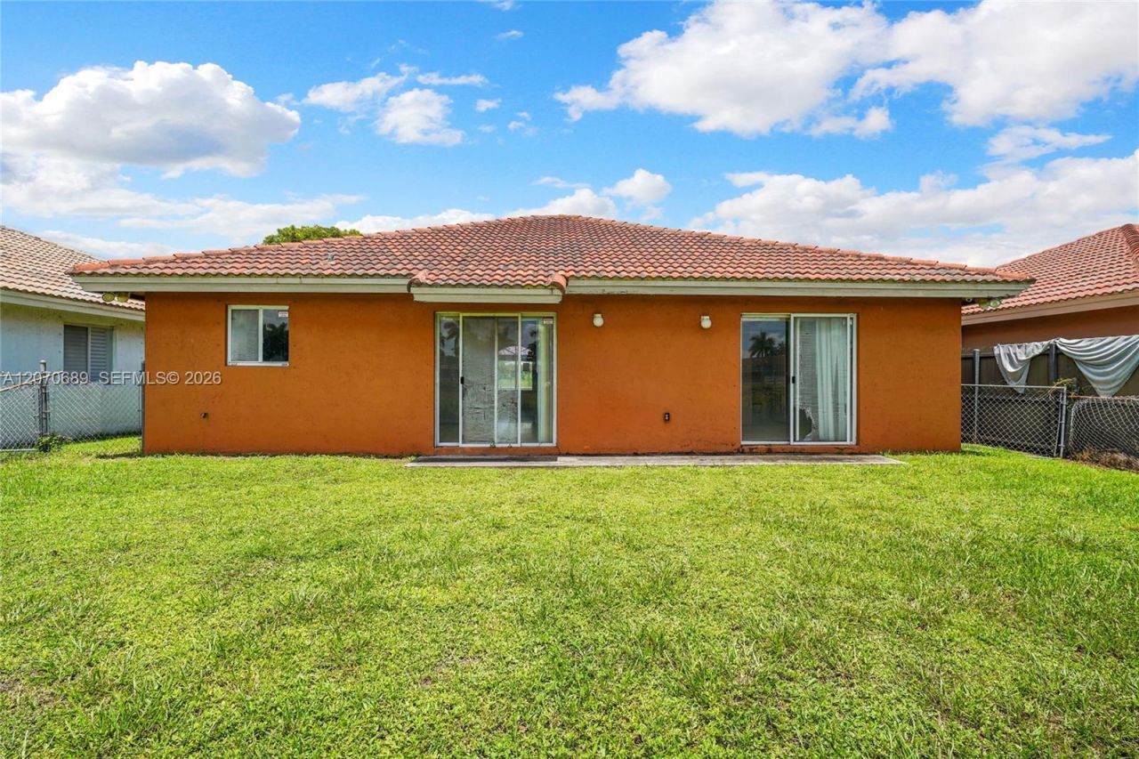 1714 NW 204th St , Miami Gardens, FL 33056 Photo