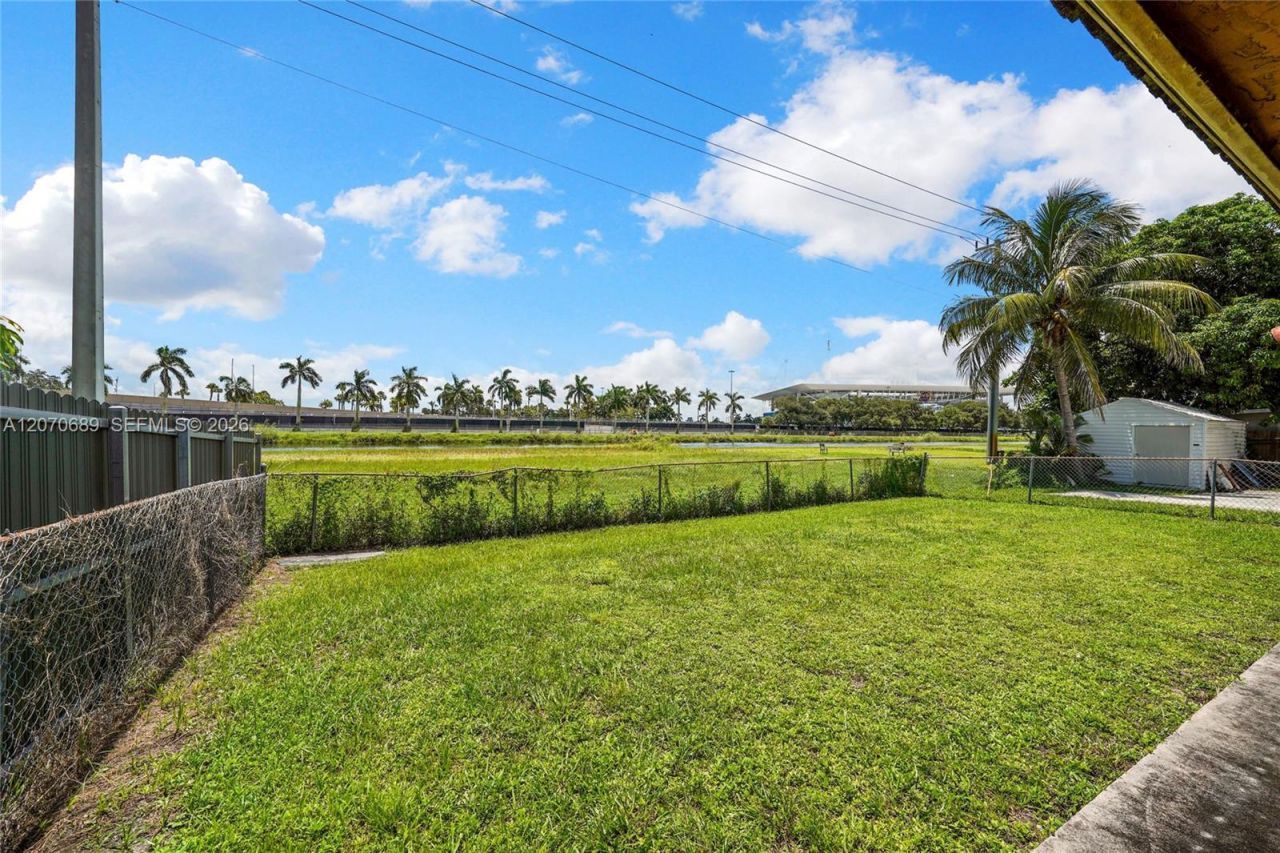 1714 NW 204th St , Miami Gardens, FL 33056 Photo
