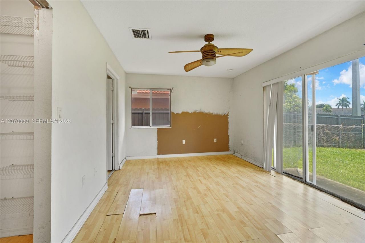 1714 NW 204th St , Miami Gardens, FL 33056 Photo