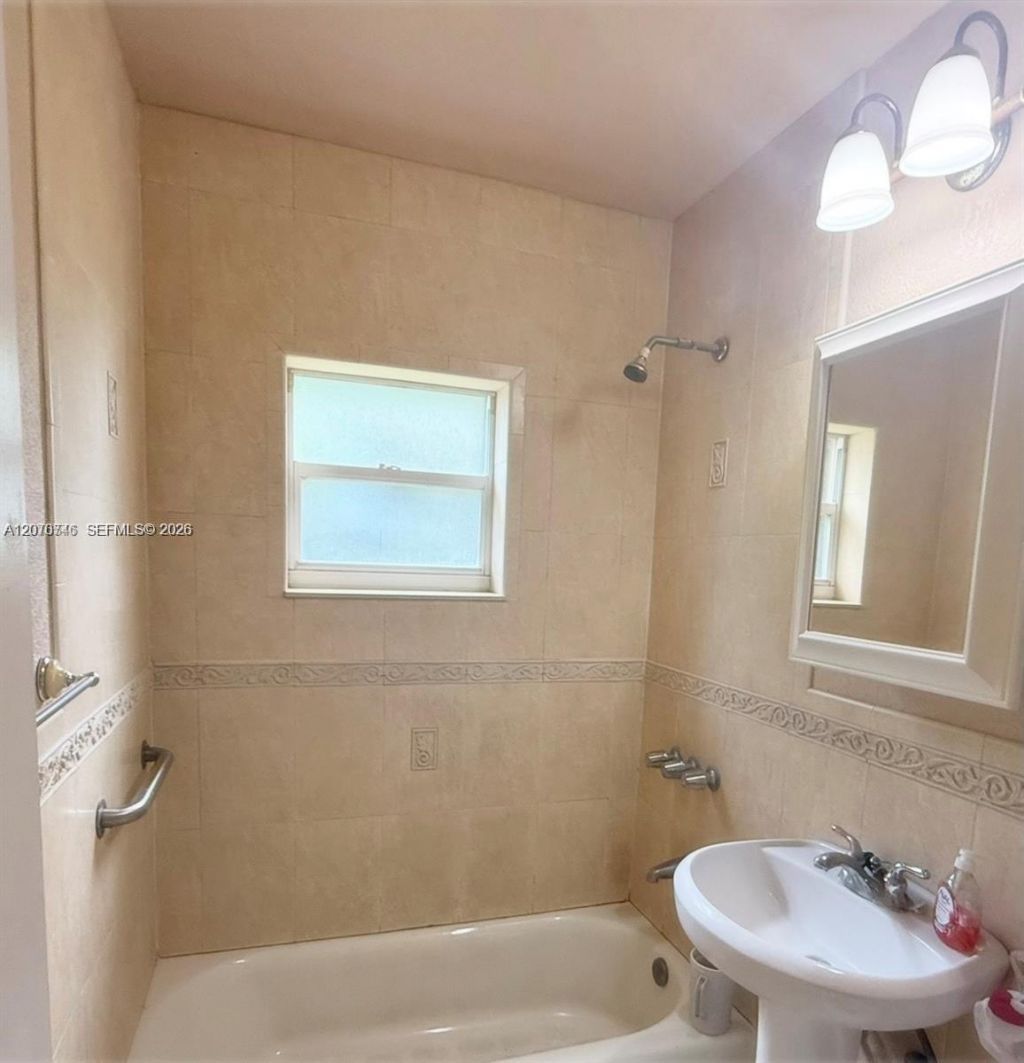 50 E 44th St , Hialeah, FL 33013 Photo