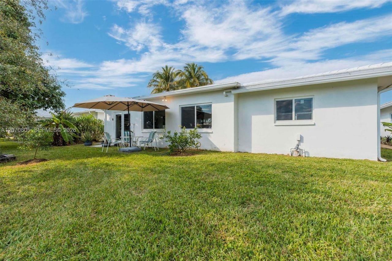 6810 NW 74th Pl , Tamarac, FL 33321 Photo