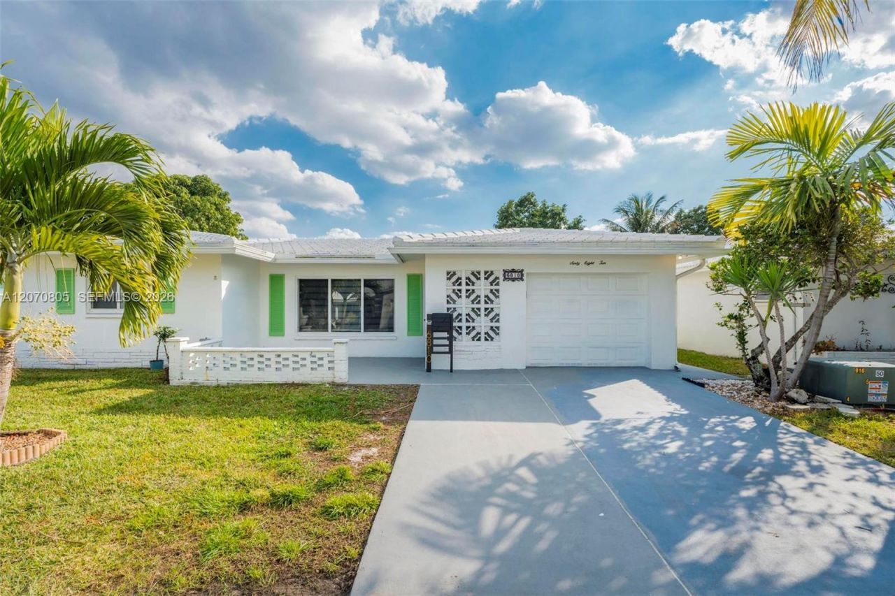 6810 NW 74th Pl , Tamarac, FL 33321 Photo