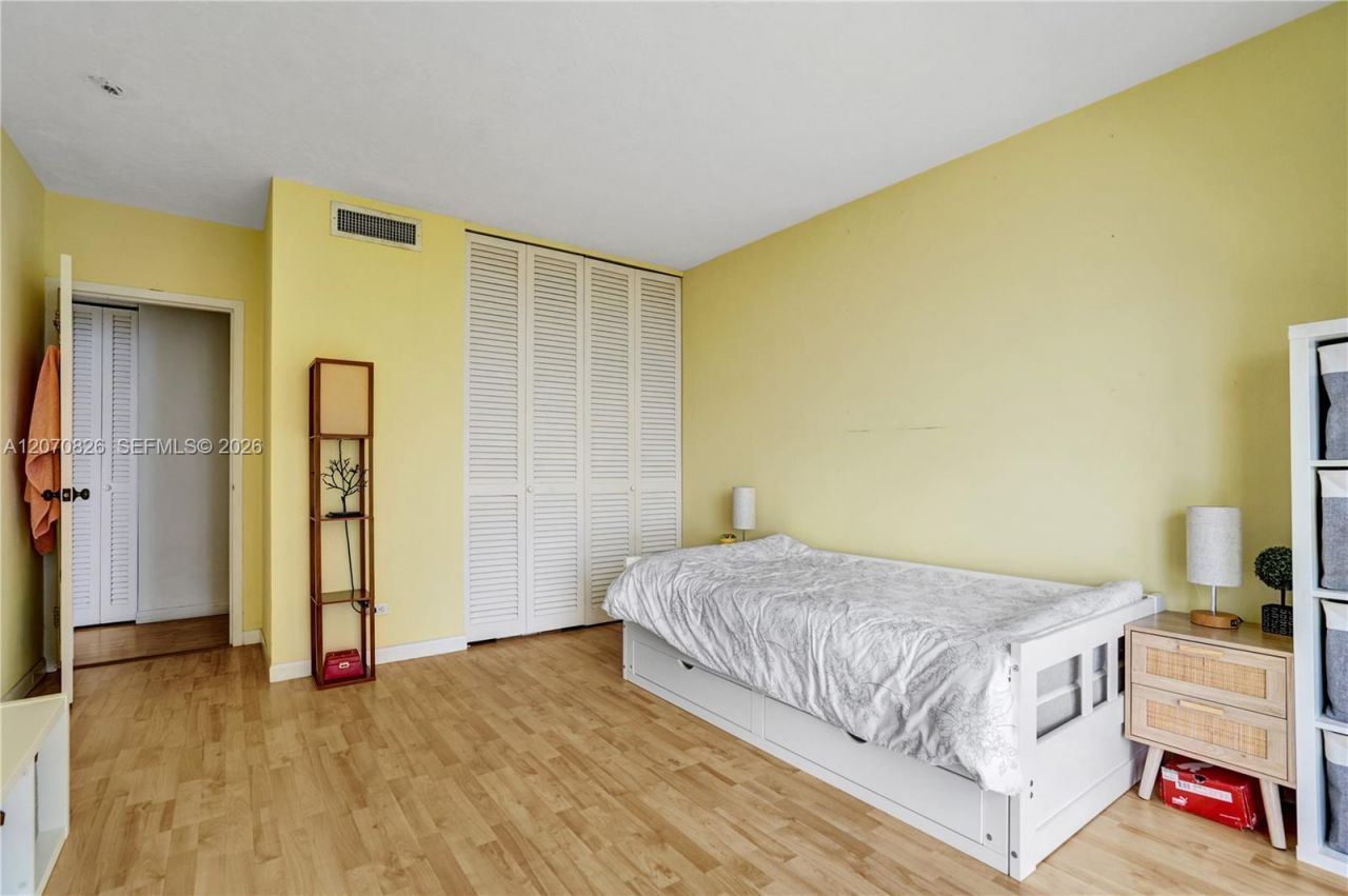 2451 Brickell Ave , Unit 8E, Miami, FL 33129 Photo