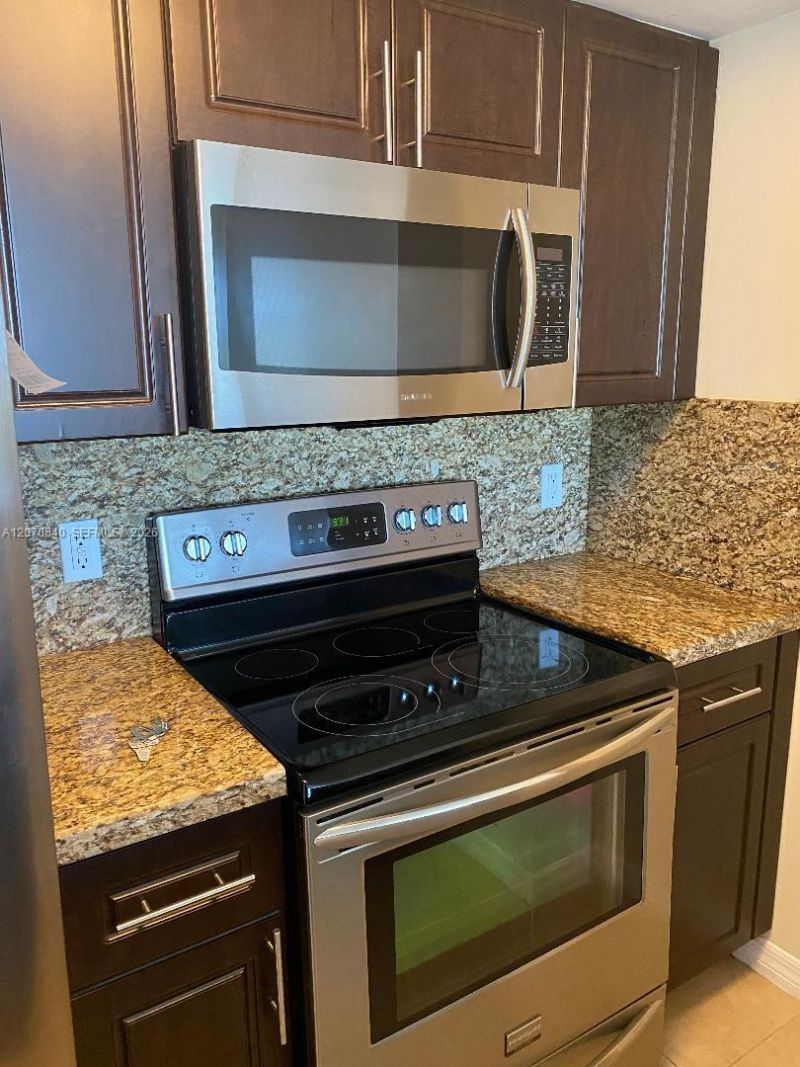 1690 SW 27th Ave, Unit 610, Miami, FL 33145 Photo