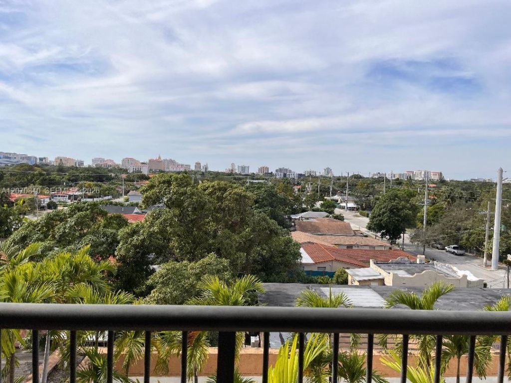 1690 SW 27th Ave, Unit 610, Miami, FL 33145 Photo